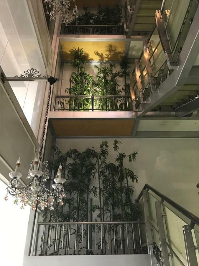 H Boutique Hotel Xplorer Loke Yew Kuala Lumpur Exteriör bild